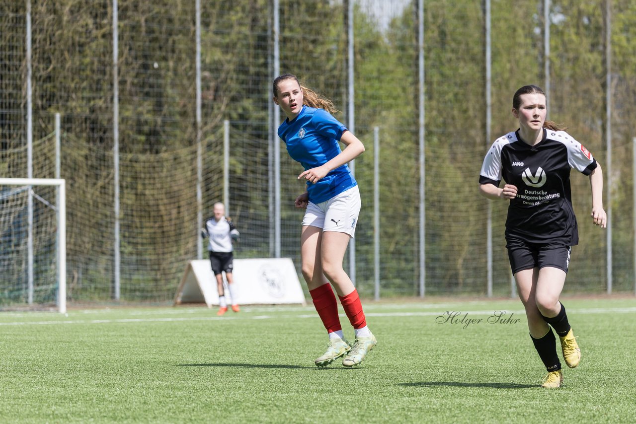 Bild 287 - wBJ SH-Pokalfinale  Holstein-Kiel - SV Viktoria : Ergebnis: 1:0